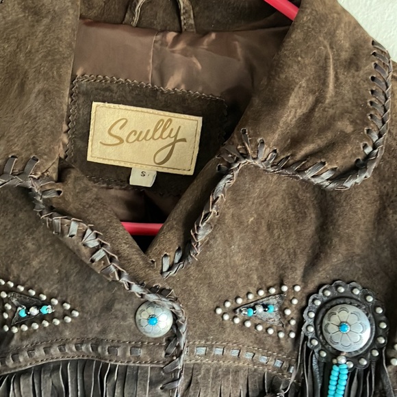 Genuine Leather SCULLY Vest with Conchos and blue beads - Picture 4 of 7